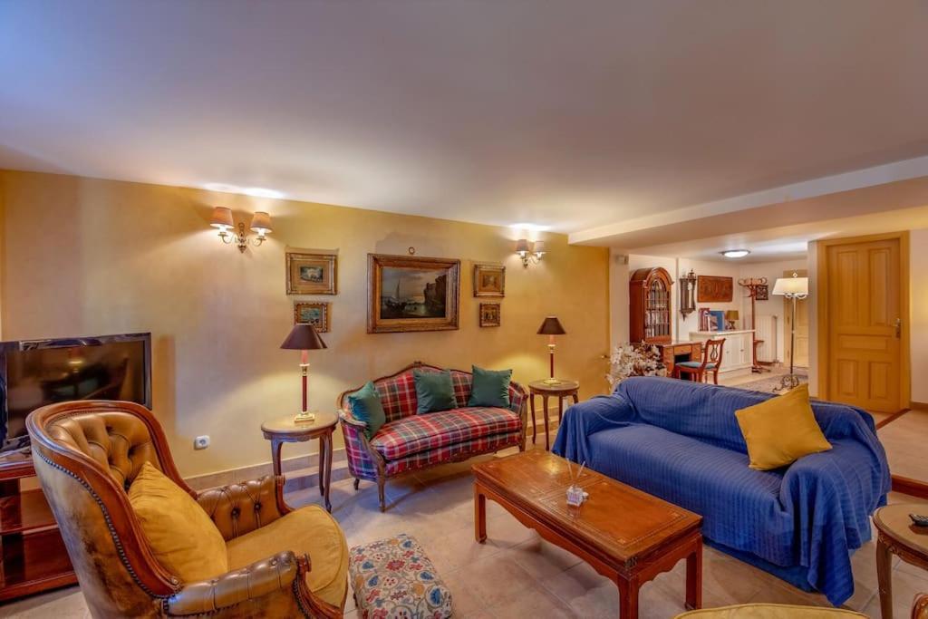 Villa Elmar Aegina ภายนอก รูปภาพ